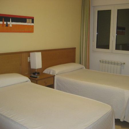 Pension Residencia Caola Arteixo Rum bild